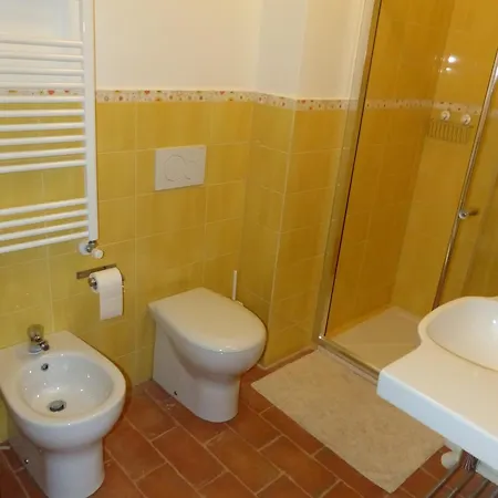 Il Vecchio Pero Oda ve Kahvaltı *